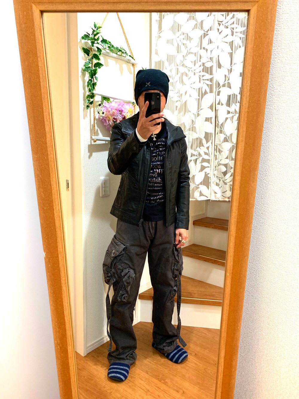 「HALBのアイテム（ニットキャップ/ビーニー、ブラック系）」を使った、たーちゃんさん（メンズ・164cm）の秋コーディネートの1枚目の写真