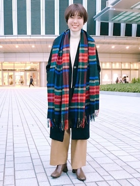 「Johnstons of Elgin（ジョンストンズオブエルガン）のアイテム」を使った、加藤さん（レディース・158cm）の秋コーディネート
