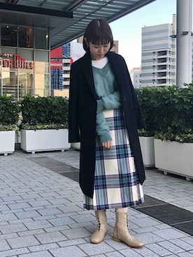 「アイテム（チェスターコート、ブルー系）」を使った、加藤さん（レディース・158cm）の秋コーディネート