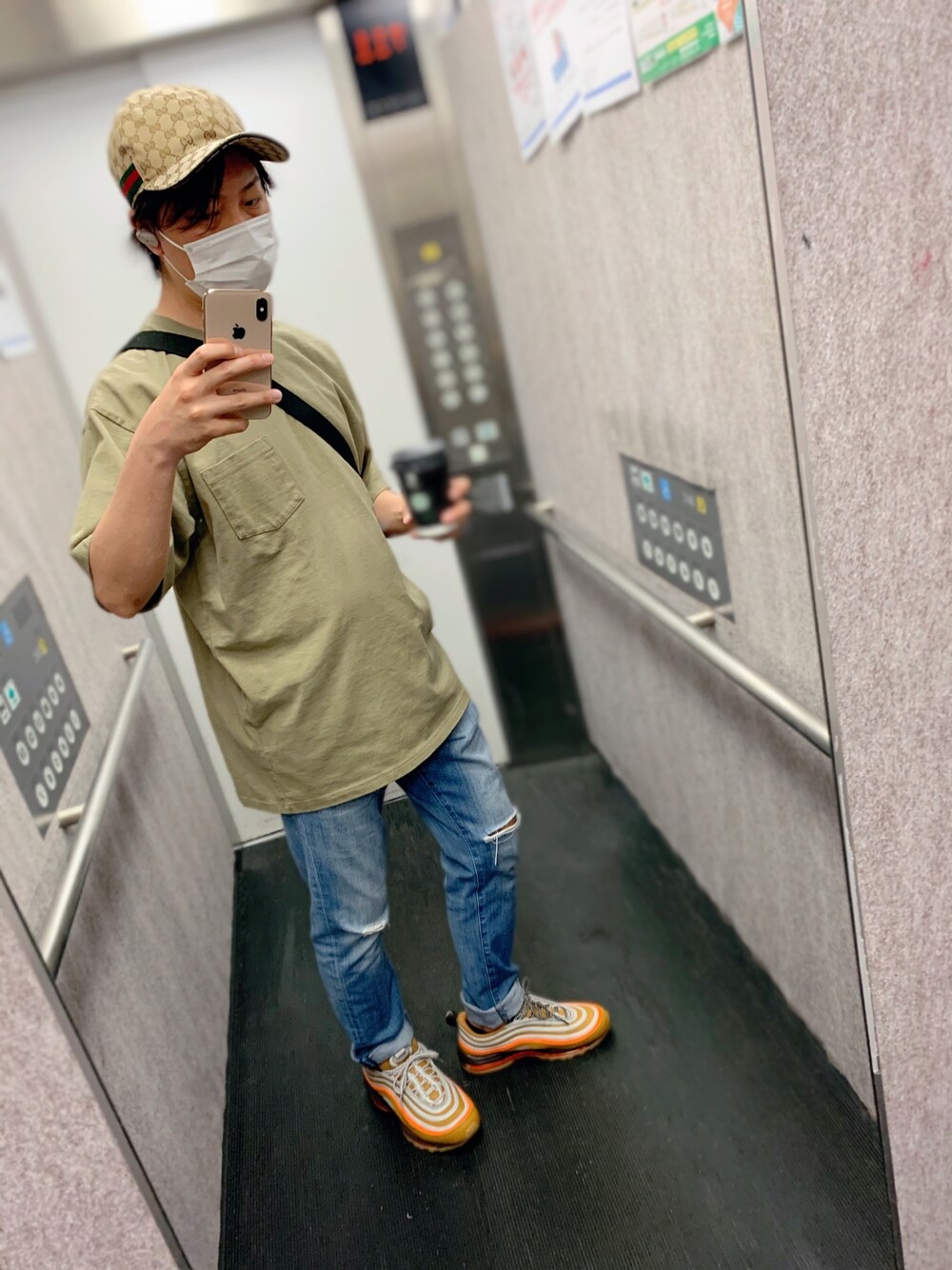 「ビッグシルエット」｜「BEAMSのBEAMS / ステッチ ビッグシルエット Tシャツ（Tシャツ/カットソー、ベージュ系）」を使った、yasucocoさん（メンズ・172cm）の夏コーディネートの1枚目の写真