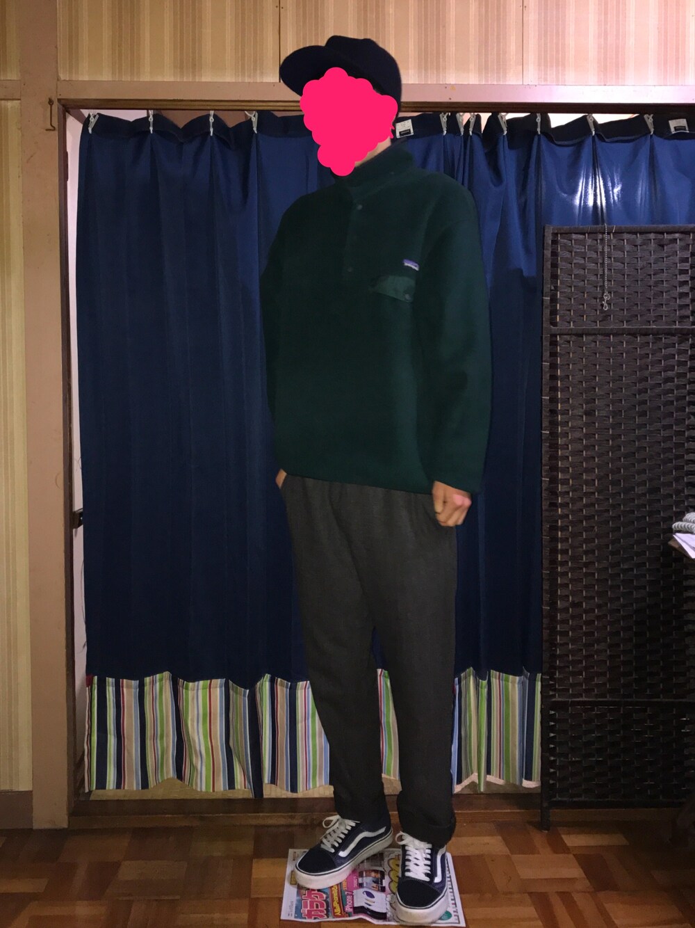 「VANS、patagonia」｜「patagoniaのアイテム（ジャケット/アウター、グリーン系）」を使った、もんべえさん（メンズ・180cm）の冬コーディネートの1枚目の写真