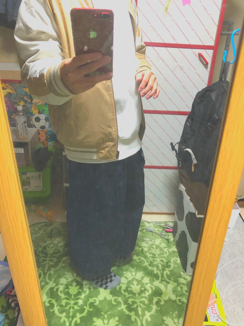 「GUコーデ」｜「GUのアイテム（スウェット、ホワイト系）」を使った、Seaさん（メンズ・156cm）の秋コーディネートの1枚目の写真