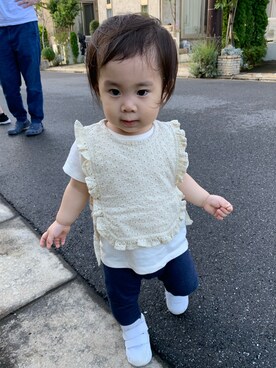 「ASICS（アシックス）のasics アシックス ファブレファーストSL3 (12-135) TUF123 0195 ホワイト/CPGL（スニーカー）」を使った、RiHOさん（キッズ・70cm）の夏コーディネート