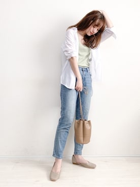 「NEUNA（ヌナ）のレザー巾着型ショルダーバッグ（ショルダーバッグ）」を使った、てらさん（レディース・161cm）の春コーディネート