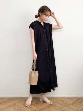 「NEUNA（ヌナ）のレザー巾着型ショルダーバッグ（ショルダーバッグ）」を使った、てらさん（レディース・161cm）の夏コーディネート