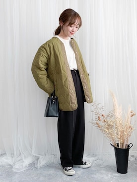 「apres jour mignon（アプレジュールミニョン）のスリット入りBIGロンT【ZOZOTOWN限定アイテム】（Tシャツ/カットソー）」を使った、てらさん（レディース・161cm）の秋コーディネート