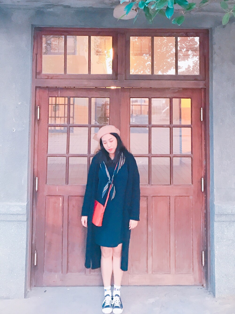 「ootd、outfit、dress、radley、MUJI、navy、girl」｜「RADLEYのアイテム（バッグ、レッド系）」を使った、Luさん（レディース・166cm）の冬コーディネートの1枚目の写真