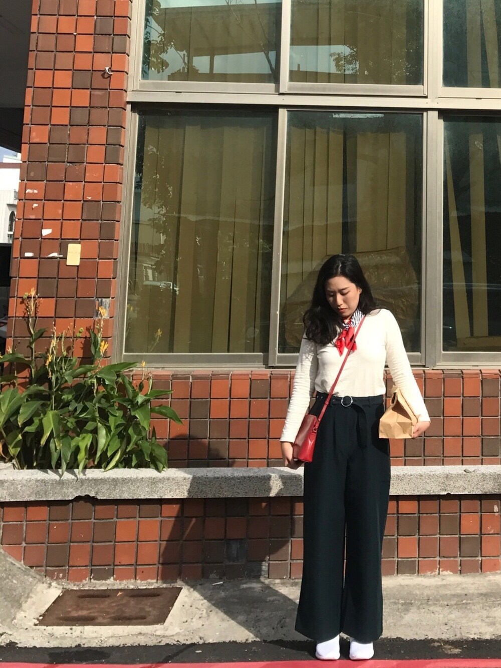 「ootd、outfit、Taiwan、girl、NIKE、ZARA、radley」｜「ZARAのアイテム（マフラー、その他）」を使った、Luさん（レディース・166cm）の冬コーディネートの1枚目の写真