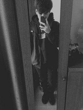 「HUF」｜「アイテム（ナイロンジャケット）」を使った、JINさんさん（メンズ・169cm）の冬コーディネート