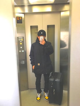 「carhartt」｜「アイテム（マウンテンパーカー）」を使った、®️さん（メンズ・165cm）の冬コーディネート
