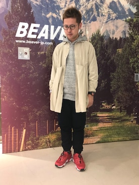 「and wander（アンドワンダー）のアイテム（パーカー）」を使った、やなちゃんさん（メンズ・164cm）の冬コーディネート
