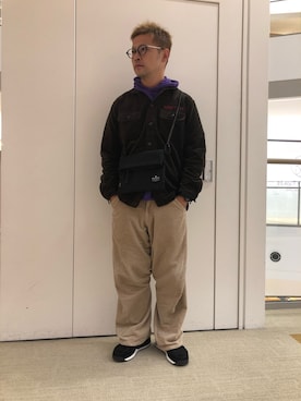 「ショット」｜「アイテム（バッグ）」を使った、やなちゃんさん（メンズ・164cm）の秋コーディネート