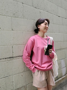 「ルーズフィット」｜「アイテム（スウェット）」を使った、LITTLEBLACKさん（レディース・162cm）の秋コーディネート