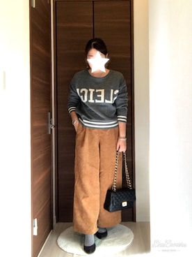 「ロゴニット」｜「アイテム（腕時計）」を使った、yuminさん（レディース・157cm）の冬コーディネート