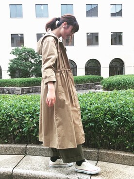 「アキコーデ」｜「アイテム（トレンチコート）」を使った、あちゃまるさん（レディース・166cm）の秋コーディネート