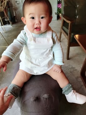 「Carter's（カーターズ）のアイテム（スカート）」を使った、波妞妞さん（キッズ・70cm）の冬コーディネート