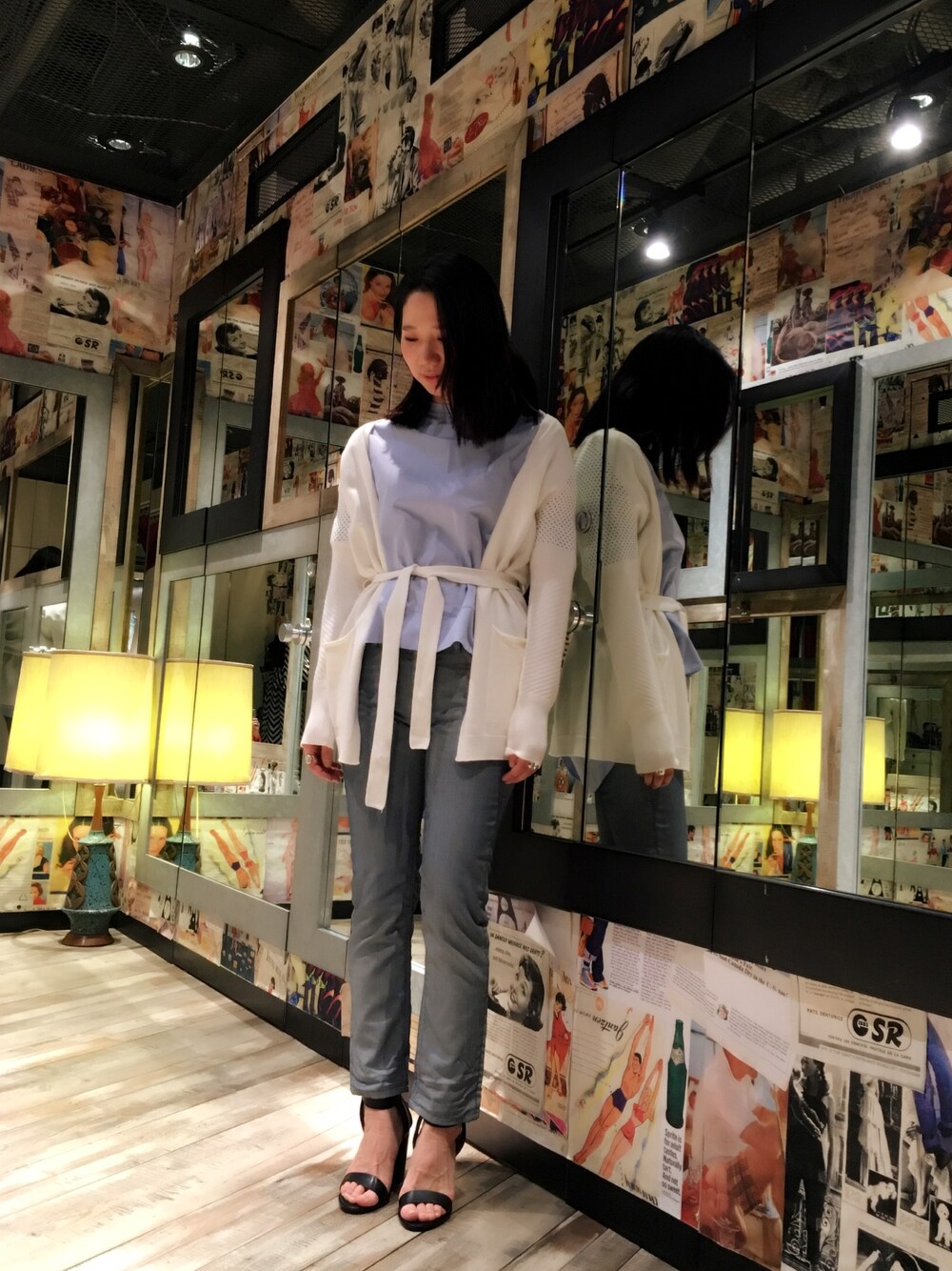 「ディーゼル渋谷、Diesel、dieselshibuya、ディーゼル、デニムはやっぱりディーゼル、デニムから始まったライフスタイルブランド、ジョグデニム、jogg jeans」｜「DIESELのアイテム（カーディガン/ボレロ、ホワイト系）」を使った、ゆいさん（レディース・161cm）の冬コーディネートの1枚目の写真