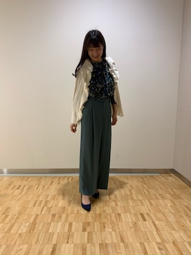 「ホワイトニット」｜エレナさん（レディース・162cm）の冬コーディネート