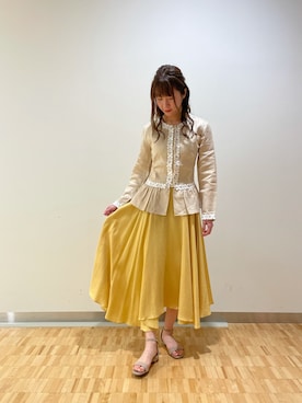 「イエロー×ベージュ」｜エレナさん（レディース・162cm）の夏コーディネート