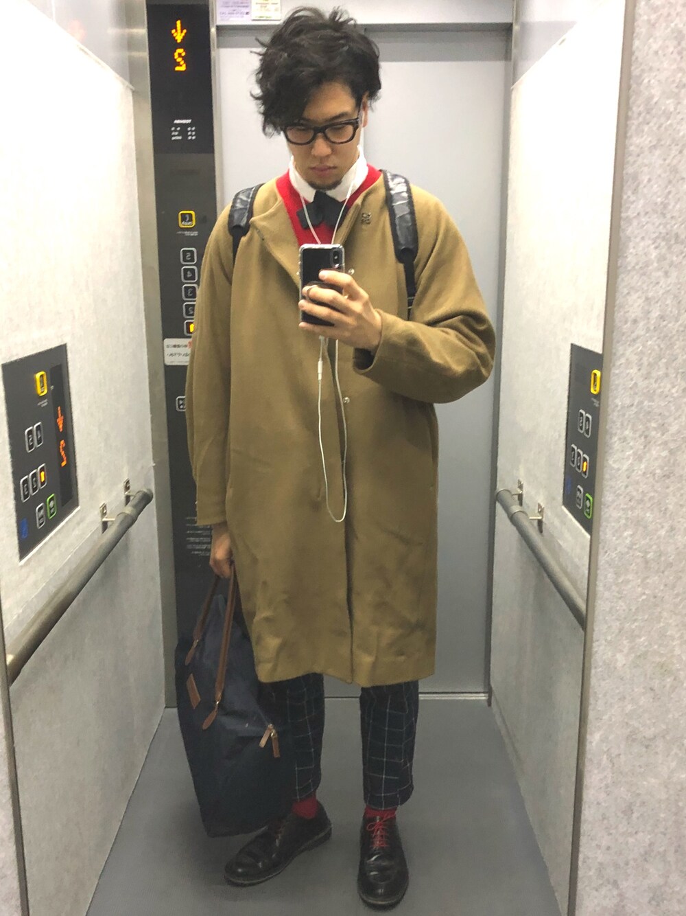 「ノーカラーコート、冬コーデ」｜「ATTACHMENTのアイテム（ノーカラージャケット、ベージュ系）」を使った、KOYA080さん（メンズ・182cm）の冬コーディネートの1枚目の写真