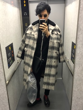 「FACTOTUM（ファクトタム）のアイテム（チェスターコート）」を使った、KOYA080さん（メンズ・182cm）の冬コーディネート