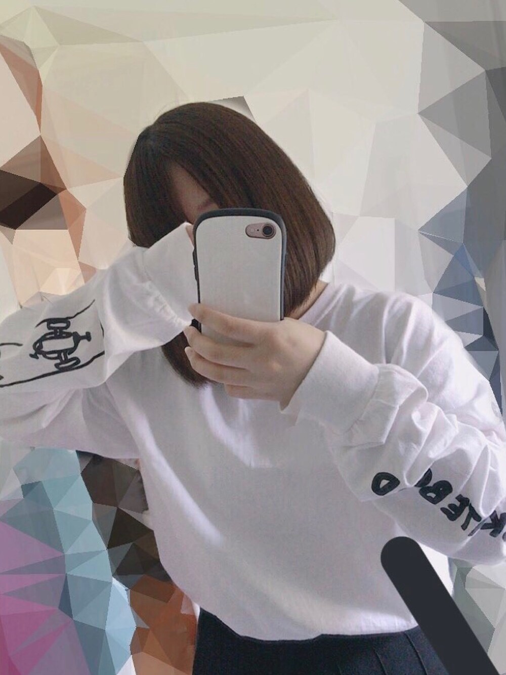 「シンプルおしゃれが好き、シンプルコーデ、低身長、マークゴンザレス、白トップス、WEGO、ゆるコーデ」｜「Mark Gonzalesのアイテム（トップス、ホワイト系）」を使った、瑚白さん（レディース・150cm）の秋コーディネートの1枚目の写真