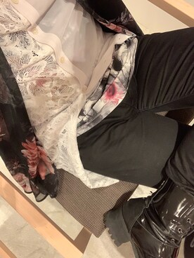 「白黒」｜「アイテム（その他アウター）」を使った、XXXXXさん（メンズ・178cm）の秋コーディネート