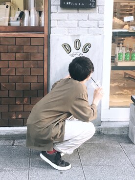 「DHOLIC（ディーホリック）のアイテム（Tシャツ/カットソー、グリーン系）」を使った、yutaさん（メンズ・173cm）の秋コーディネート