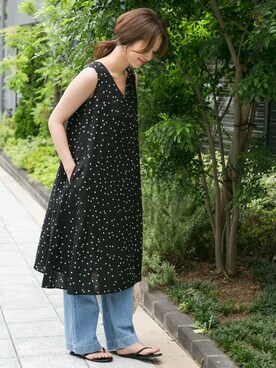 「URBAN RESEARCH DOORS（アーバンリサーチドアーズ）のアイテム（ビーチサンダル）」を使った、DOORS WOMENSさん（レディース・168cm）の夏コーディネート