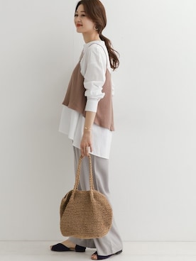「URBAN RESEARCH DOORS（アーバンリサーチドアーズ）のペーパープレーンバッグ（ショルダーバッグ）」を使った、DOORS WOMENSさん（レディース・168cm）の春コーディネート