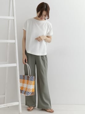 「URBAN RESEARCH DOORS（アーバンリサーチドアーズ）のアイテム（ビーチサンダル）」を使った、DOORS WOMENSさん（レディース・168cm）の春コーディネート