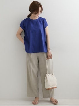 「URBAN RESEARCH DOORS（アーバンリサーチドアーズ）のアイテム（ビーチサンダル）」を使った、DOORS WOMENSさん（レディース・168cm）の夏コーディネート