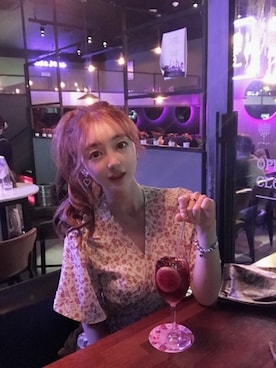 「アイテム（ウィッグ）」を使った、ピンクエイジさん（レディース・166cm）の夏コーディネート