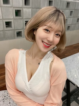 「アイテム（ウィッグ）」を使った、ピンクエイジさん（レディース・166cm）の春コーディネート