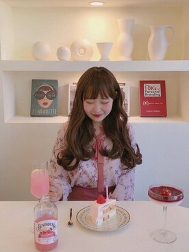 「アイテム（ウィッグ）」を使った、ピンクエイジさん（レディース・160cm）の春コーディネート