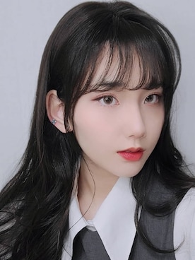 「オリーブ」｜「アイテム（ヘアアクセサリー）」を使った、ピンクエイジさん（レディース・162cm）の春コーディネート