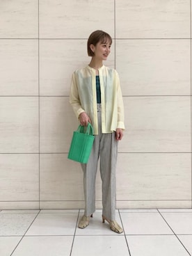 「ARRUM（アールム）のアイテム（サンダル）」を使った、岩橋 早也佳さん（レディース・165cm）の春コーディネート
