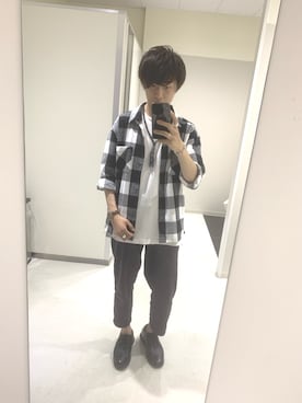 「アイテム（バングル/リストバンド）」を使った、しゅんさん（メンズ・170cm・20代）の春コーディネート