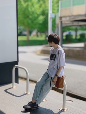 「アートTシャツ」｜「アイテム（アクセサリー）」を使った、しゅんさん（メンズ・170cm）の秋コーディネート