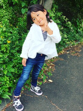 「Birthday（バースデイ）のアイテム（シャツ/ブラウス、ホワイト系）」を使った、hijihanさん（キッズ・110cm）の秋コーディネート