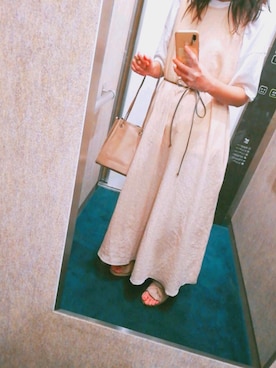 「I am officialのアイテム（洋裝、ベージュ系）」を使った、あーるさん（レディース・153cm）の秋コーディネート