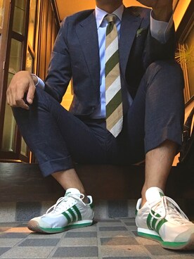 スニーカーを使った スーツセレクト の人気ファッションコーディネート Wear