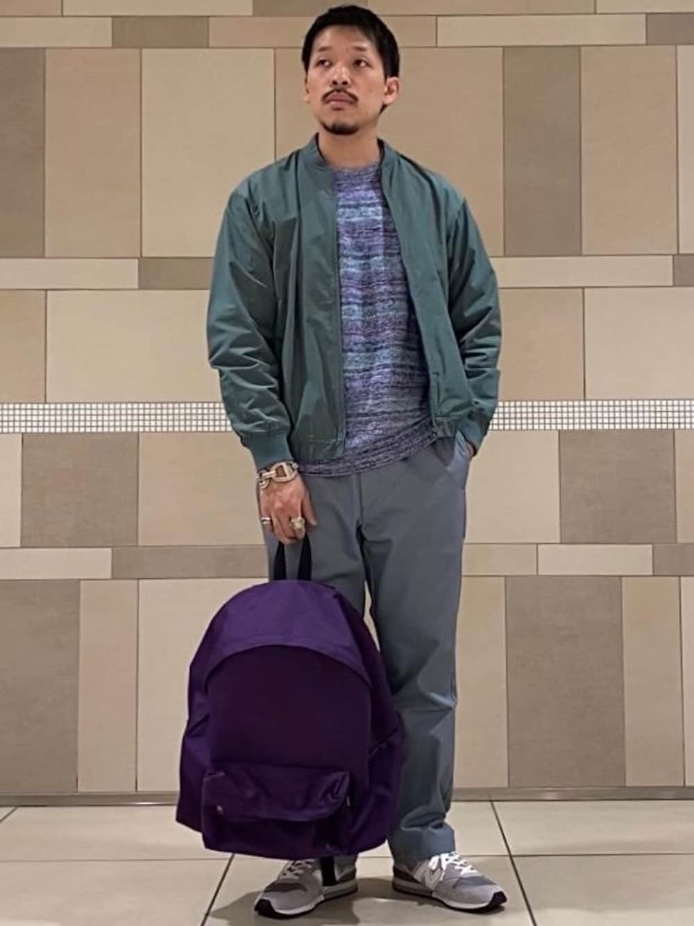 「大人カジュアル、casual、RELAX、くすみカラー、イージーパンツスタイル、春カラースタイル」｜「NEW BALANCEの[ ニューバランス ] SC New Balance CM996 BG / BN スニーカー（スニーカー、グレー系）」を使った、minetokuさん（メンズ・173cm）の春コーディネートの1枚目の写真