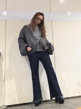 「ENVYM（アンビー）のアイテム（MA-1）」を使った、HARUKAさん（レディース・156cm）の秋コーディネート