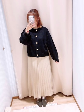 「earth music&ecology（アースミュージックアンドエコロジー）のアイテム（ニット/セーター、ブラック系）」を使った、yukaさん（レディース・155cm）の秋コーディネート