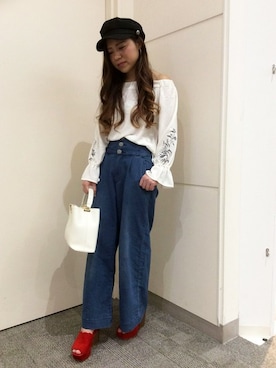 「アイテム（キャスケット）」を使った、VENCE EXCHANGE LADIES STAFFさん（レディース・160cm）の春コーディネート