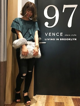 「VENCEEXCHANGE（ヴァンスエクスチェンジ）のアイテム（デニムパンツ）」を使った、VENCE EXCHANGE LADIES STAFFさん（レディース・160cm）の夏コーディネート