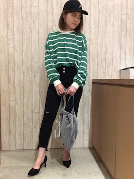 「VENCEEXCHANGE（ヴァンスエクスチェンジ）の7cmポインテッドトゥパンプス        （パンプス）」を使った、VENCE EXCHANGE LADIES STAFFさん（レディース・160cm）の冬コーディネート