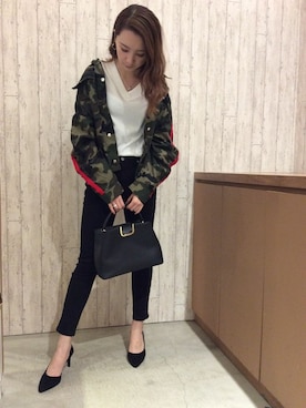 「VENCEEXCHANGE（ヴァンスエクスチェンジ）の7cmポインテッドトゥパンプス        （パンプス）」を使った、VENCE EXCHANGE LADIES STAFFさん（レディース・160cm）の春コーディネート