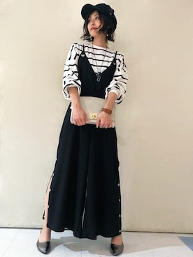「VENCEEXCHANGE（ヴァンスエクスチェンジ）のアイテム（サロペット/オーバーオール）」を使った、VENCE EXCHANGE LADIES STAFFさん（レディース・160cm）の春コーディネート